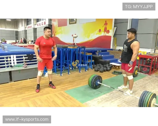举重训练营组织线下技术沙龙促进教练交流,举重训练方法演进 举重训练营组织线下技术沙龙促进教练交流,举重训练方法演进